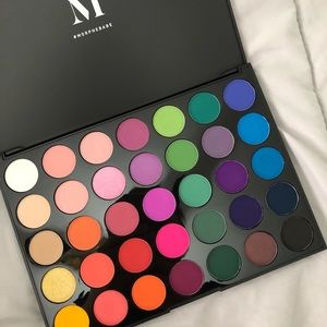 100% AUTHENTIC BRAND NEW MORPHE 35B